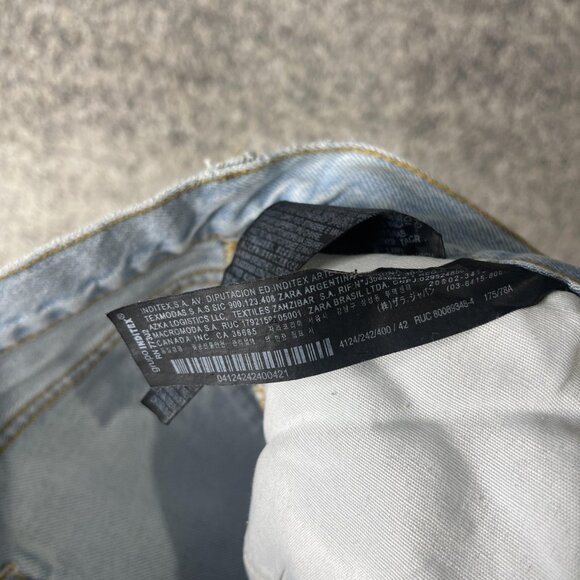 Zara Jeans Womens 10 Light Wash Distressed Straight Leg Raw Hem High Rise - Picture 9 of 11